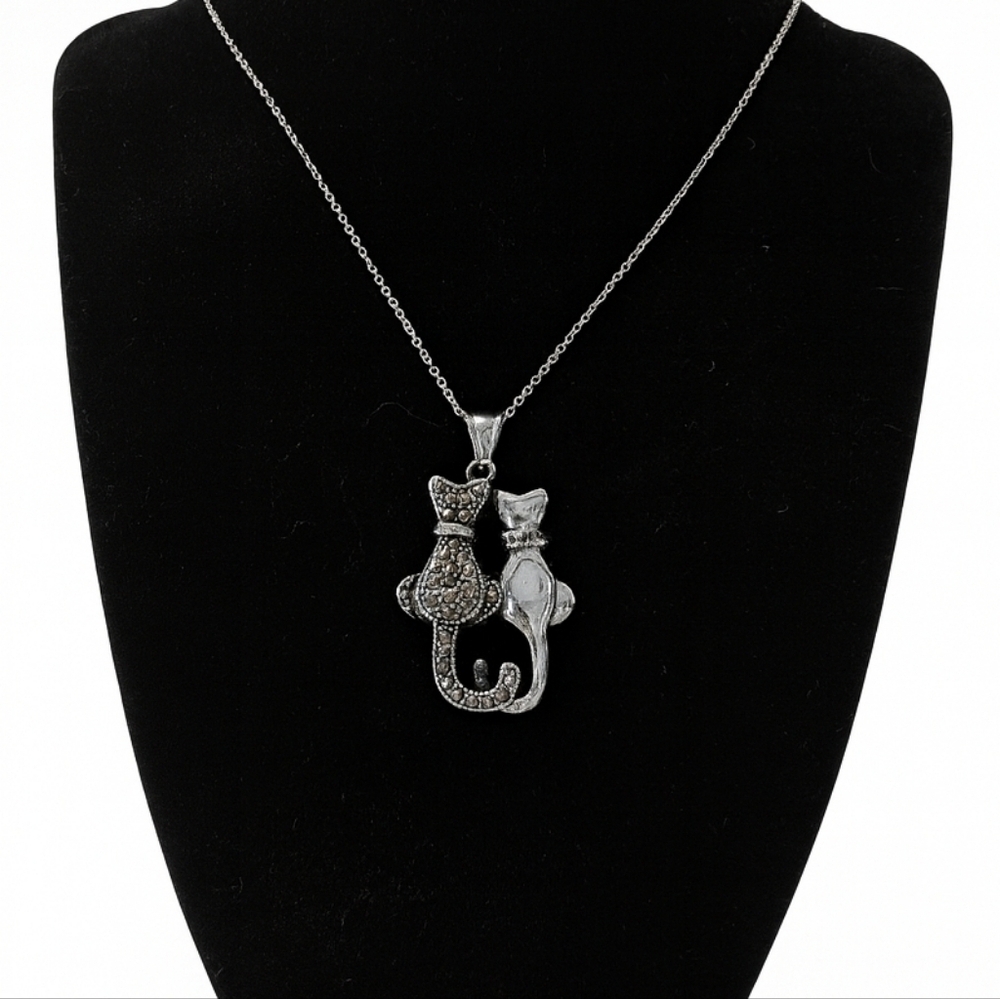 Cat Couple Pendant Necklace